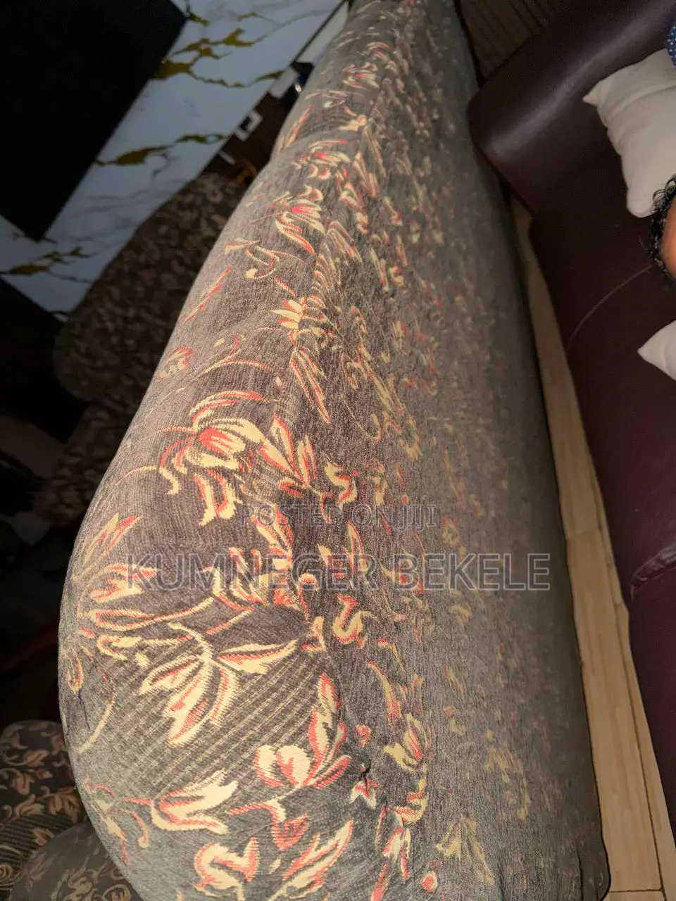 7 Seater Spring Sofa Set (3+2+1+1) With Table