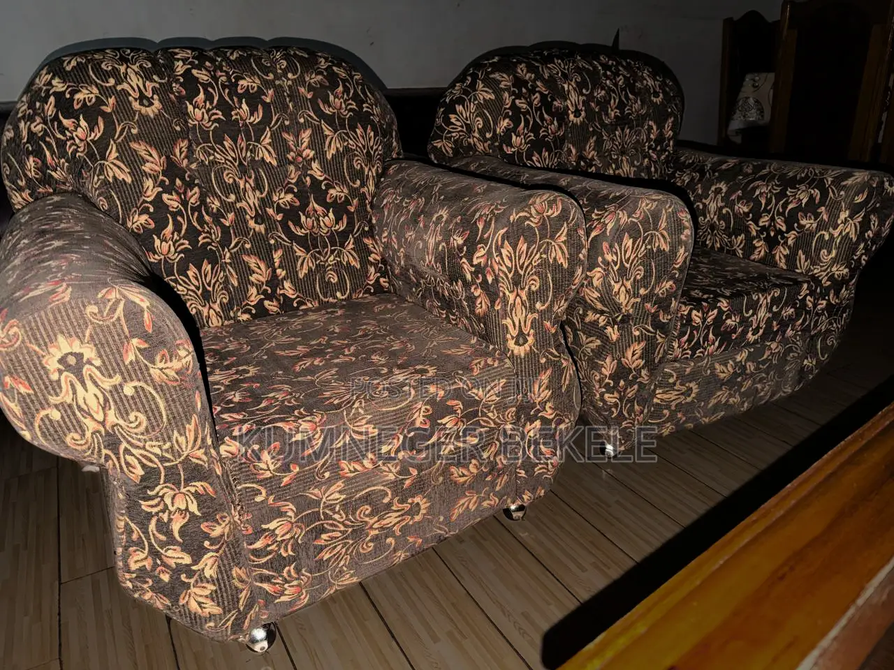 7 Seater Spring Sofa Set (3+2+1+1) With Table