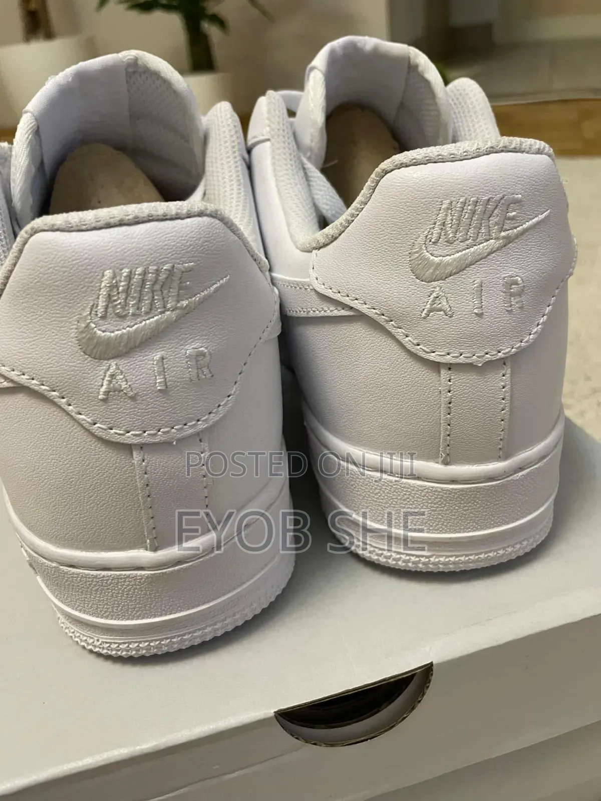Nike Air Force 1