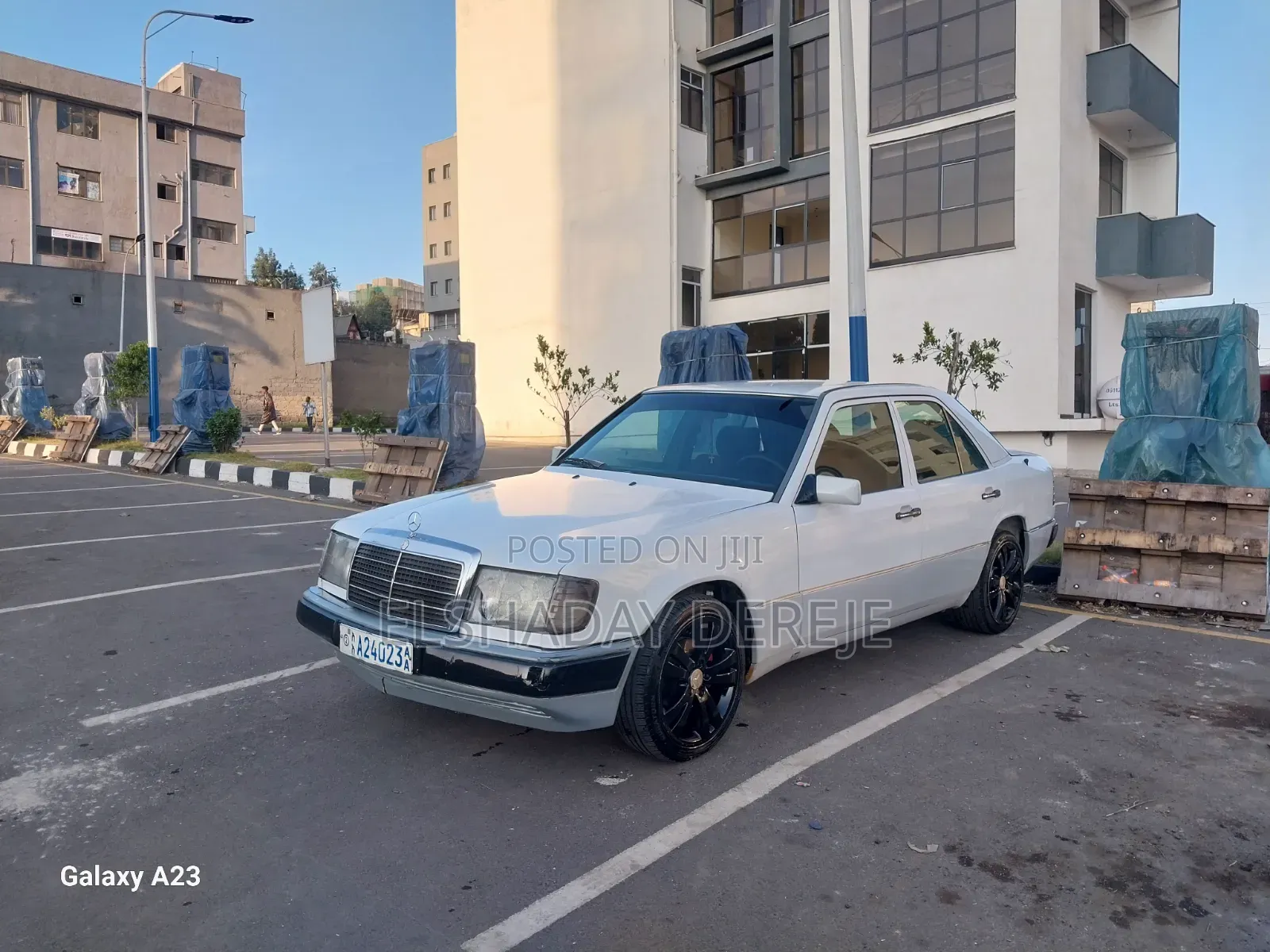 Mercedes-Benz 230E 1994 White
