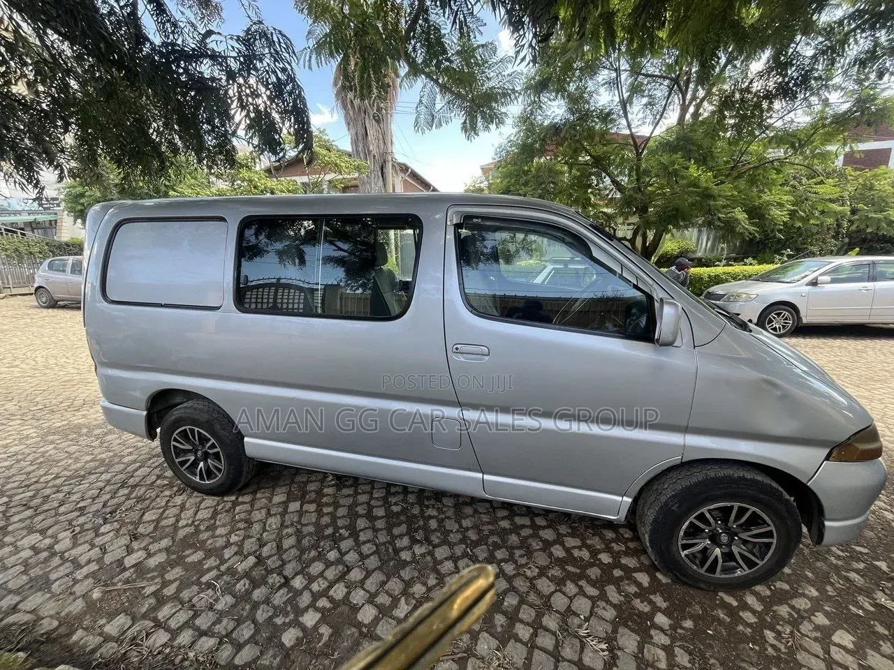 Toyota HiAce 2004 Silver