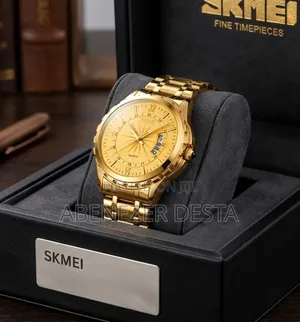 Skmei 9069gdgd Gold Quartz Wristwatch.