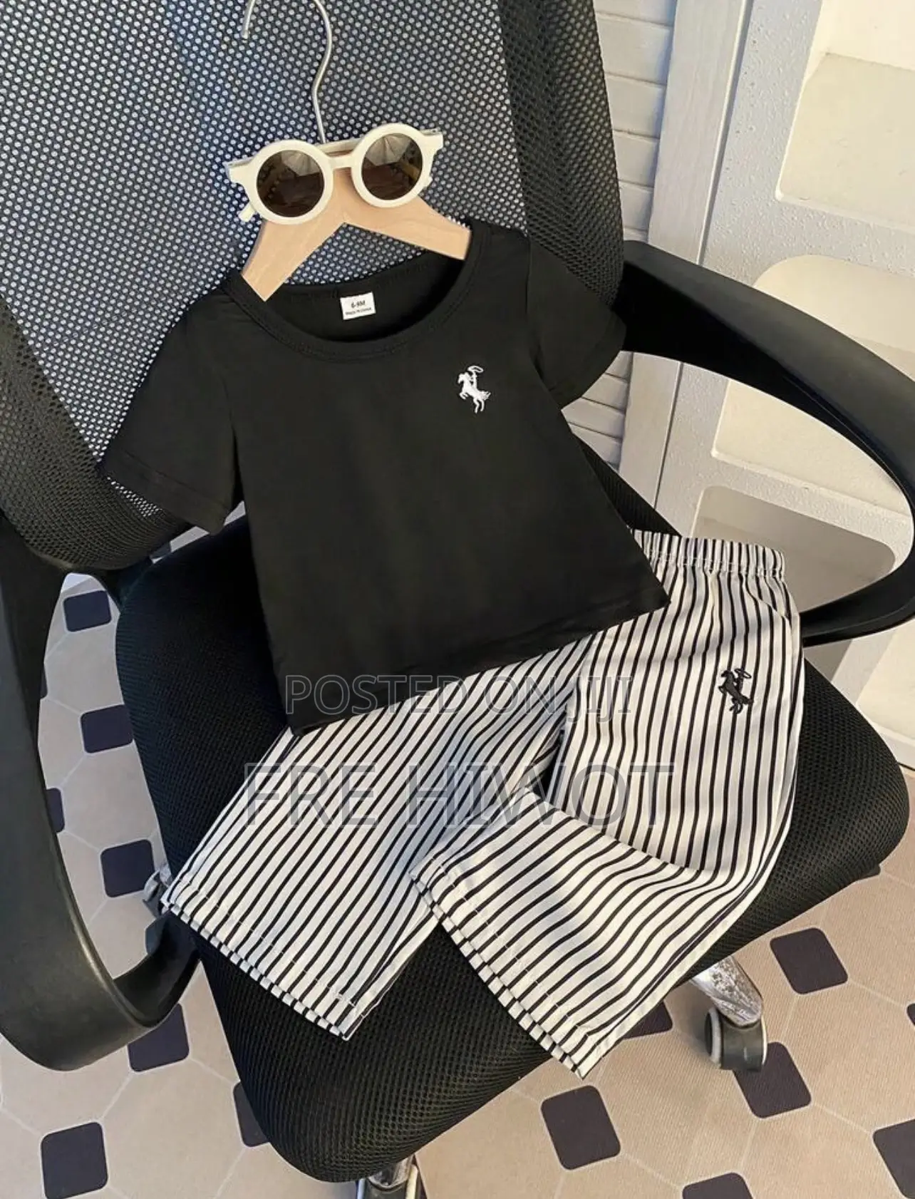 2pcs Baby Girls White Short Sleeve T-Shirt and Striped Pants Set