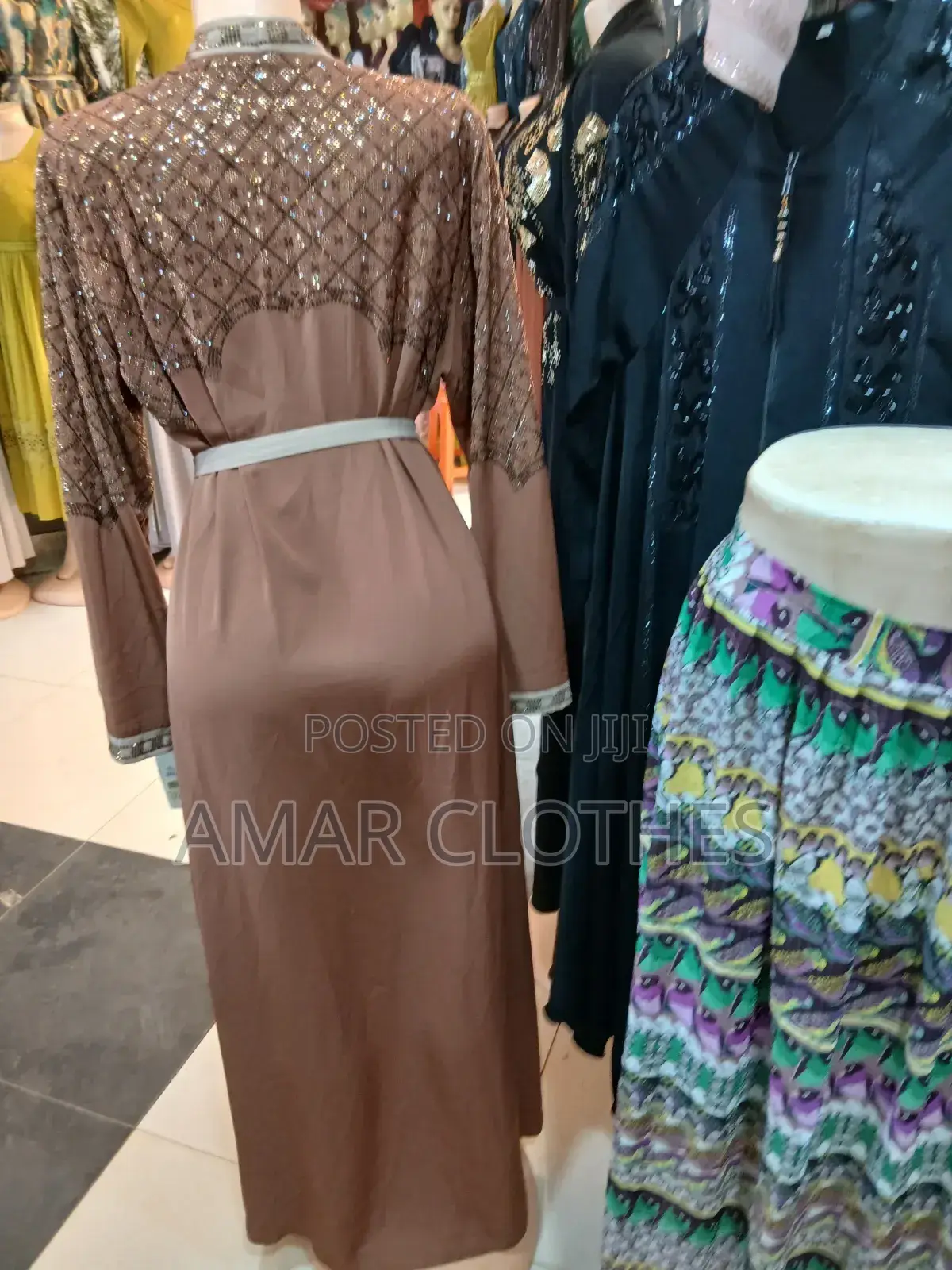 Abaya Ba Kalar