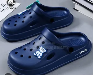 Walking Supstar Crocs