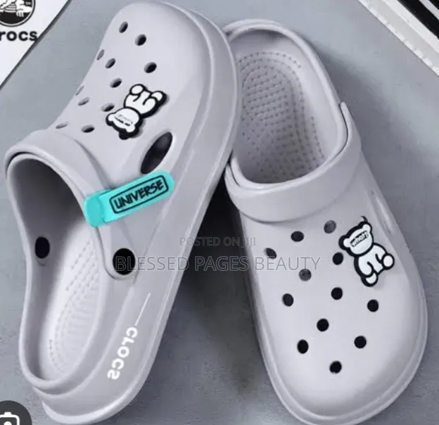 Walking Supstar Crocs