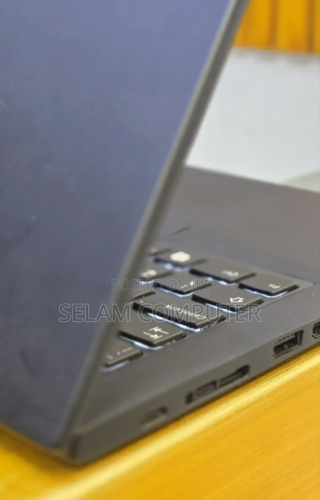 New Laptop Lenovo ThinkPad T490s 16GB Intel Core i7 SSD 512GB