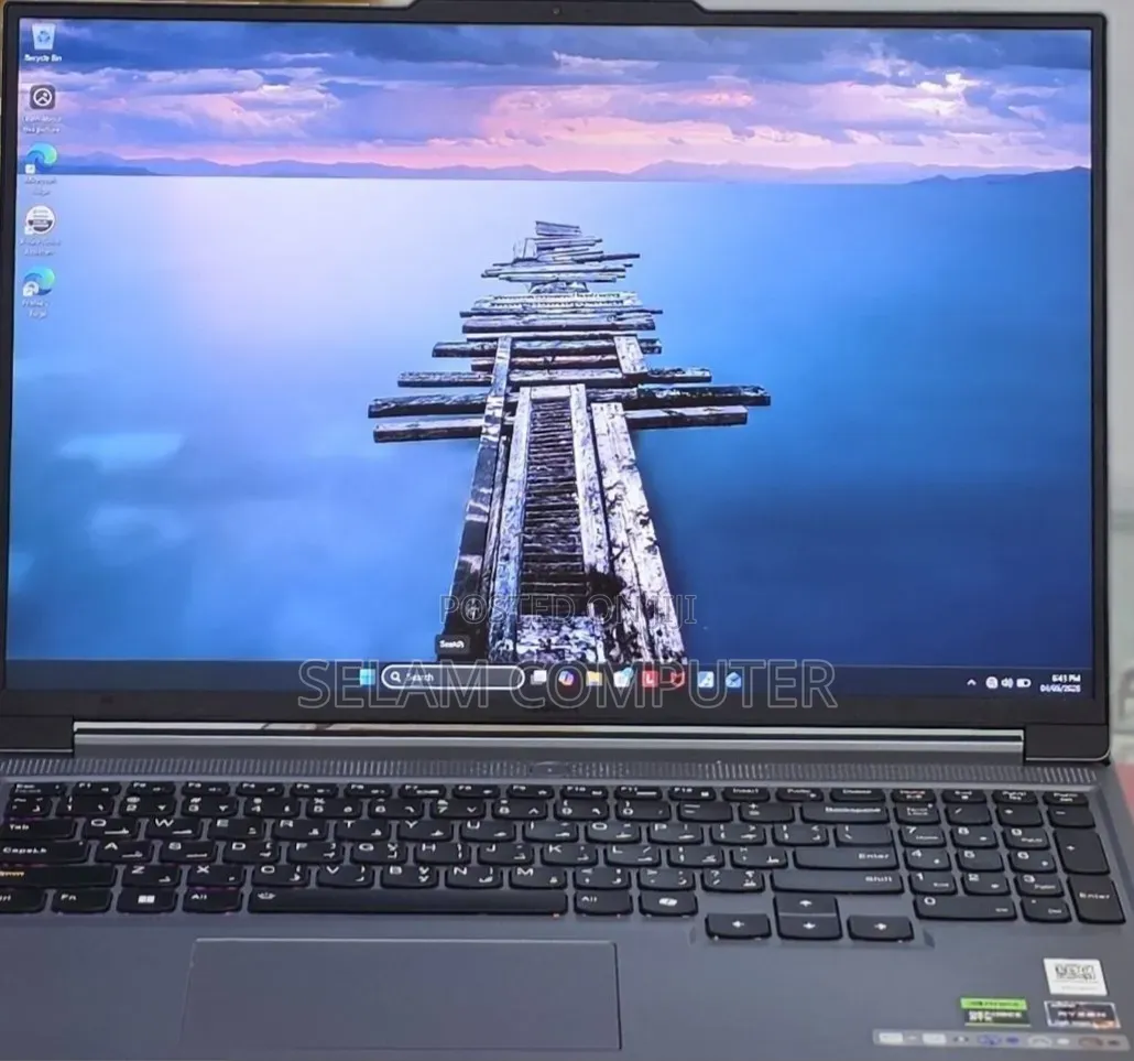 New Laptop Lenovo Legion 5 16GB AMD Ryzen 7 SSD 1T