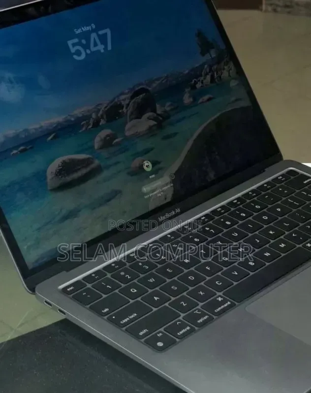 New Laptop Apple MacBook Air 2020 M1 8GB Apple M1 SSD 256GB