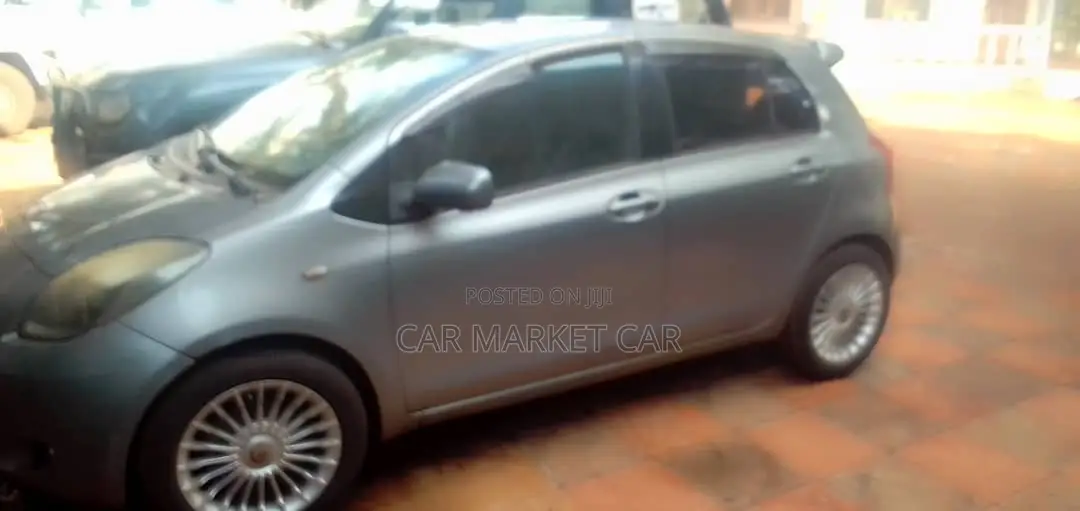 Toyota Yaris 1.0 VVT-i 2007 Gray