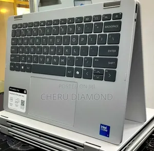 New Laptop HP OmniBook 5 Flip 16GB Intel Core i7 SSD 512GB