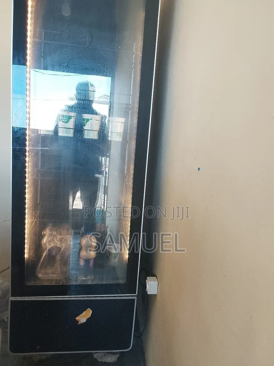 Display Fridge (ፍሪጅ)