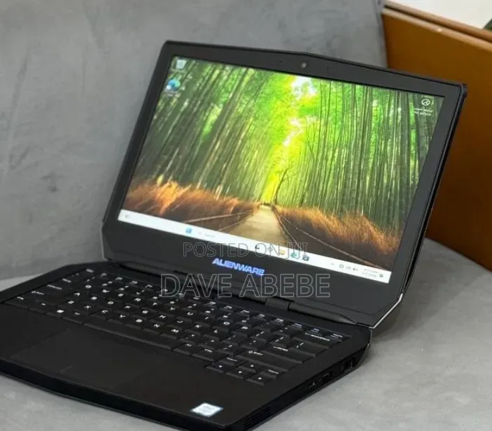 New Laptop Dell Allenware M15 R5 16GB Intel Core i7 SSD 500GB