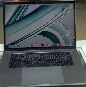 New Laptop Apple MacBook Pro 2017 16GB Intel Core i7 SSD 512GB
