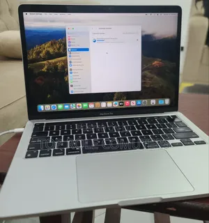New Laptop Apple MacBook Pro M1 16GB Apple M1 Pro SSD 256GB