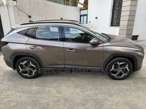 Hyundai Tucson 2022 Gold