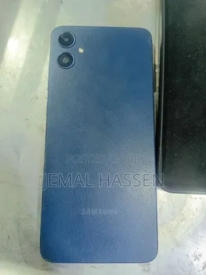 Samsung Galaxy F05 64 GB Blue