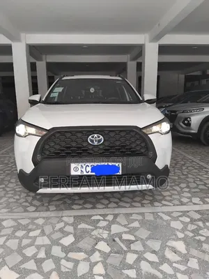 Toyota Corolla 2022 White