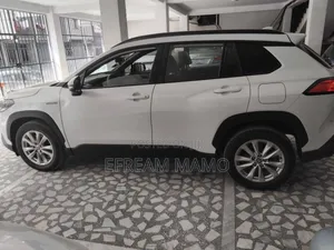 Toyota Corolla 2022 White