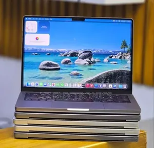 New Laptop Apple MacBook Pro M1 16GB Intel Core i9 SSD 512GB