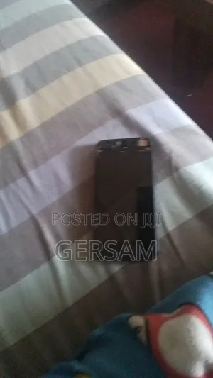 Apple iPhone 5 32 GB Blue