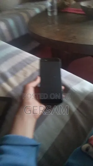 Apple iPhone 5 32 GB Blue