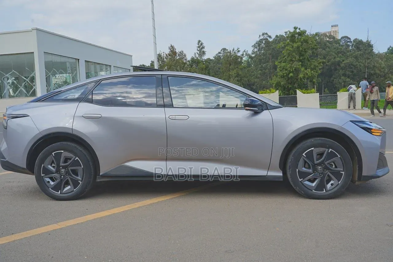 Toyota bZ3 2024 Gray