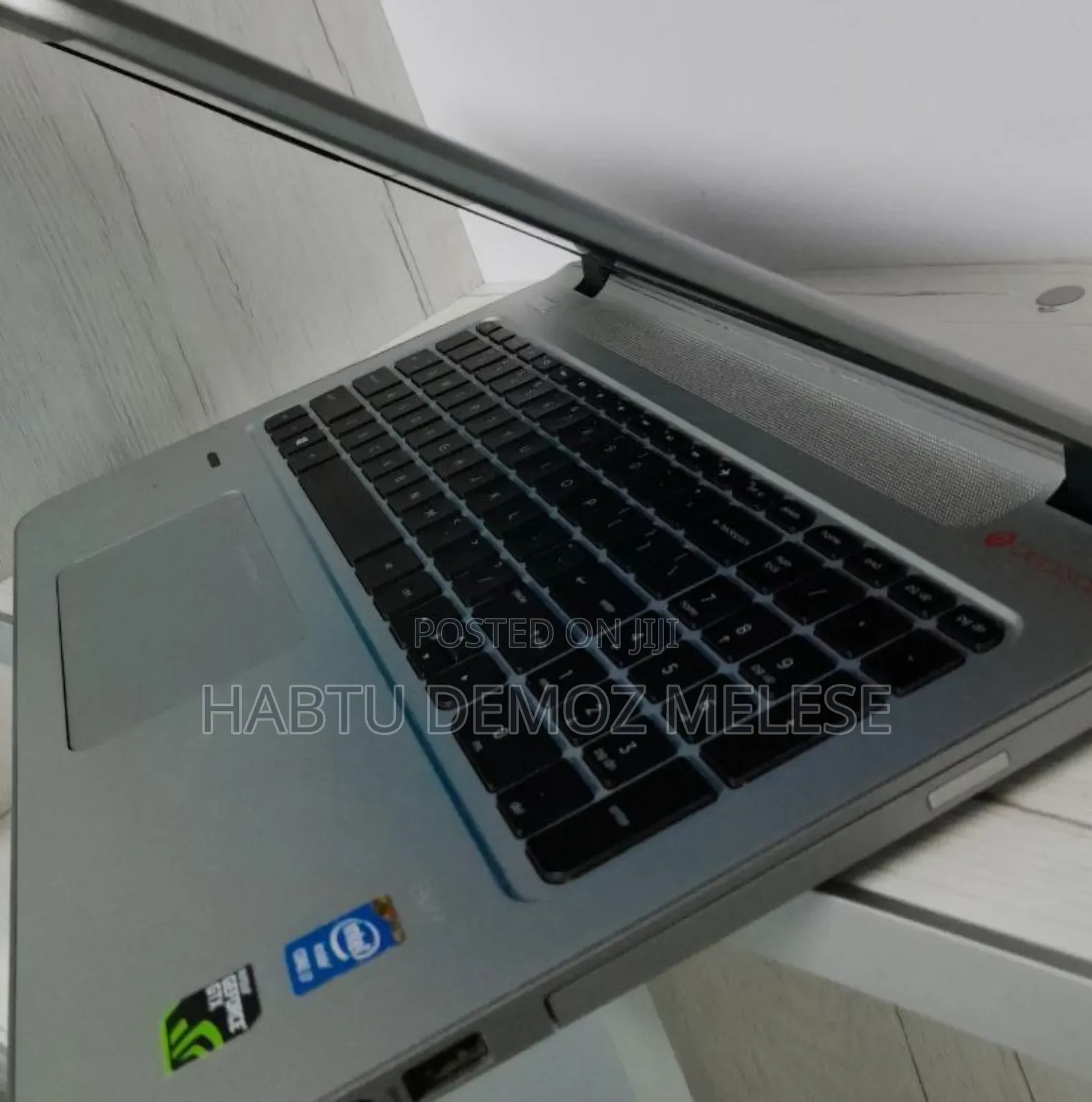 New Laptop HP Envy X2 8GB Intel Core i7 SSD 512GB