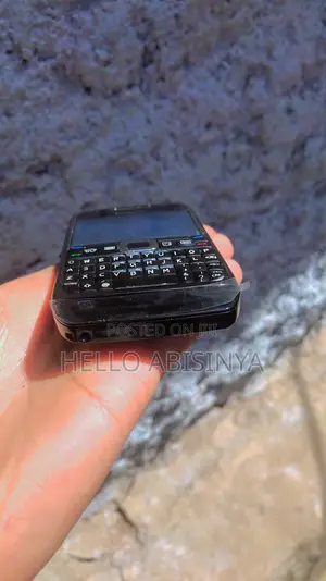 New Nokia E71 Black
