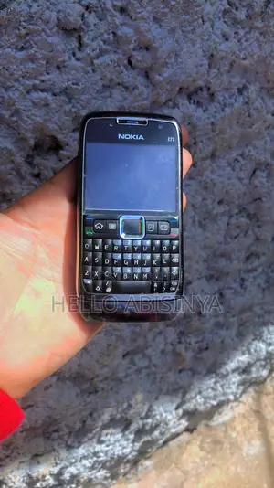 New Nokia E71 Black