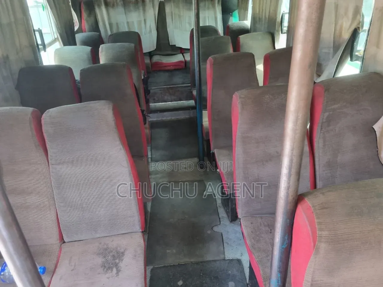 Isuzu ELF Truck 2014 White