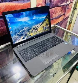 Laptop HP Stream Notebook 8GB Intel Core i5 SSHD (Hybrid) 1T