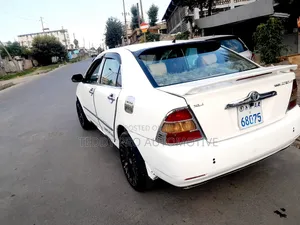 Toyota Corolla 2002 White