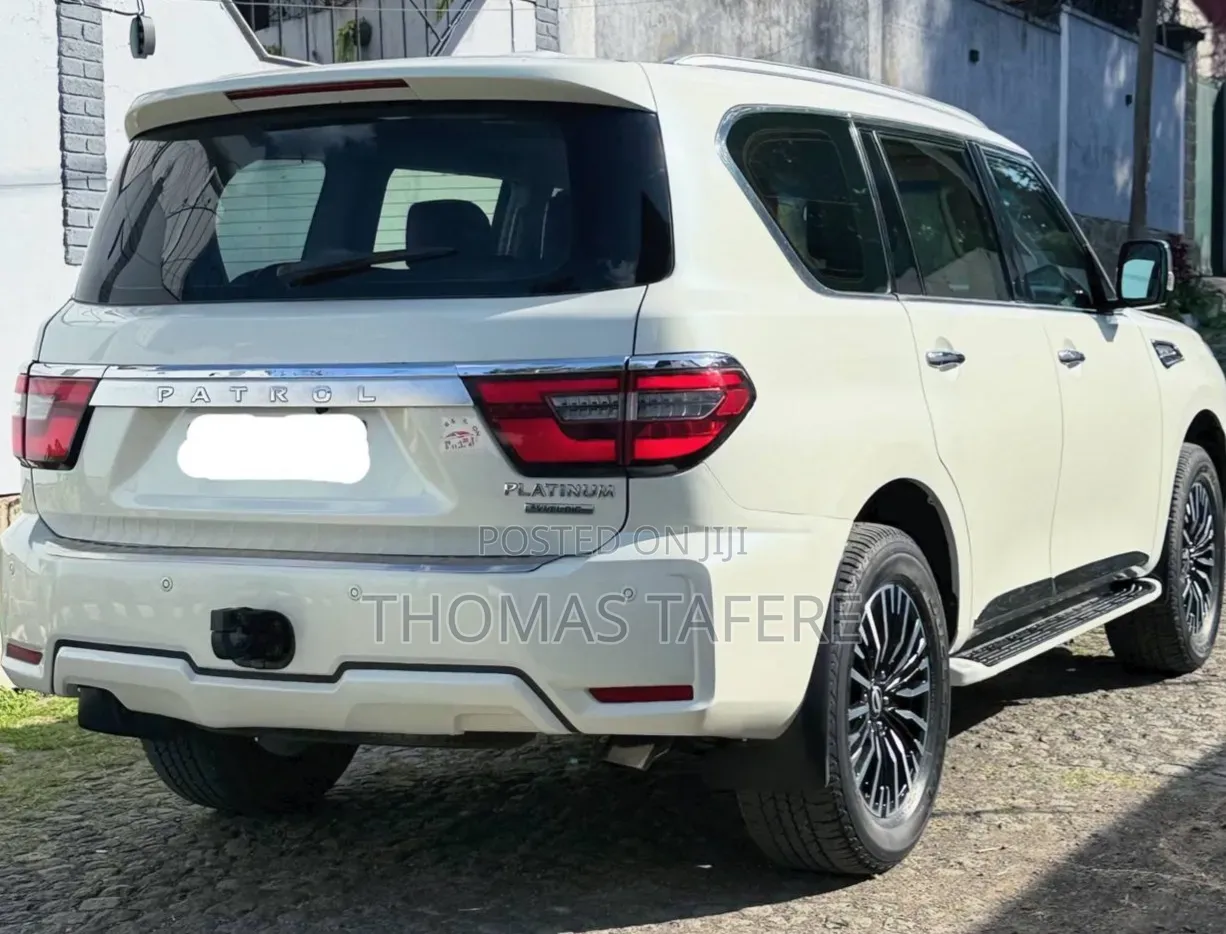 Nissan Patrol 2021 White