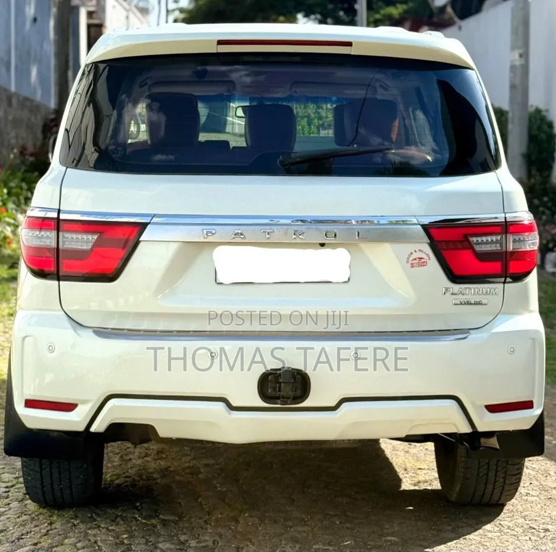 Nissan Patrol 2021 White