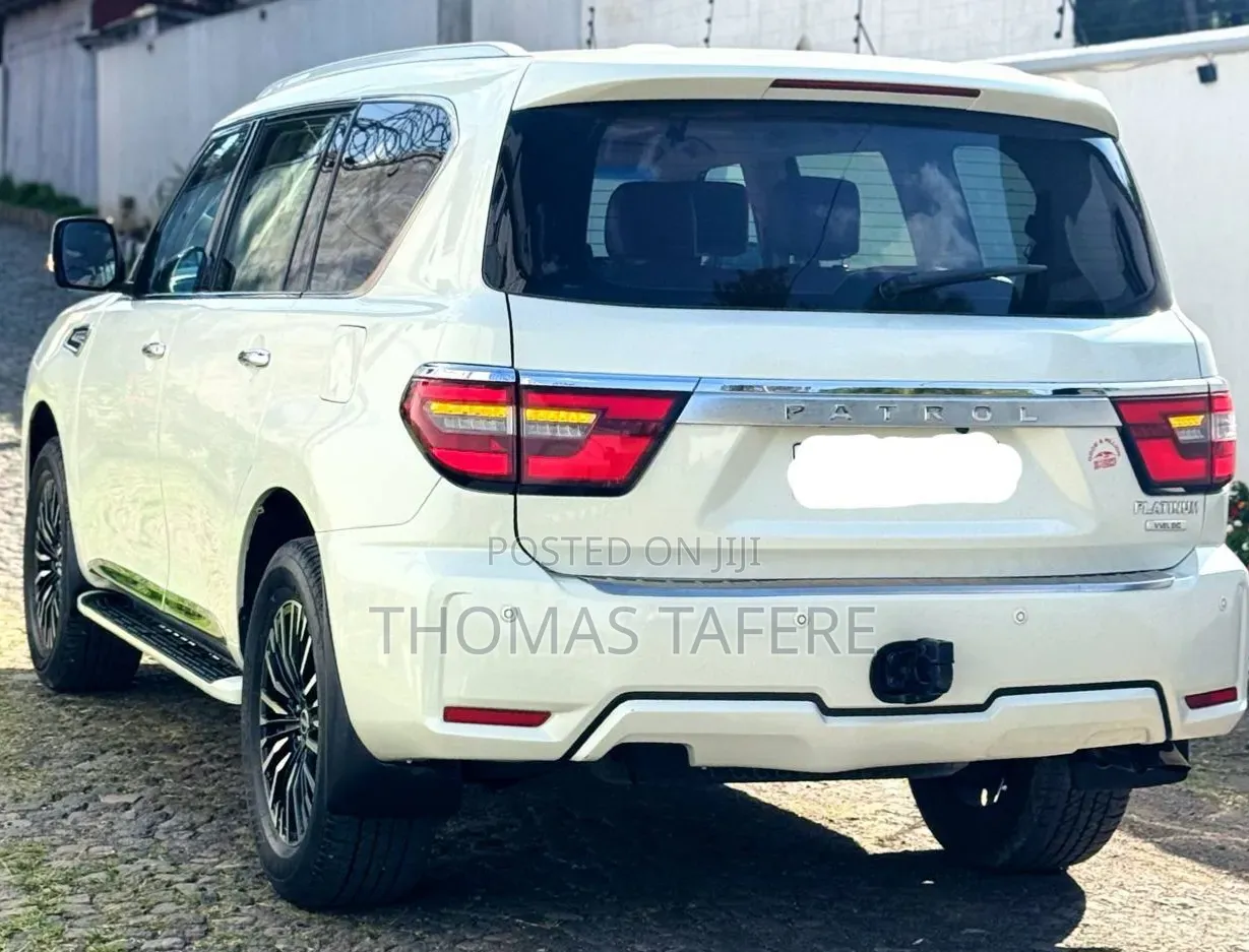 Nissan Patrol 2021 White