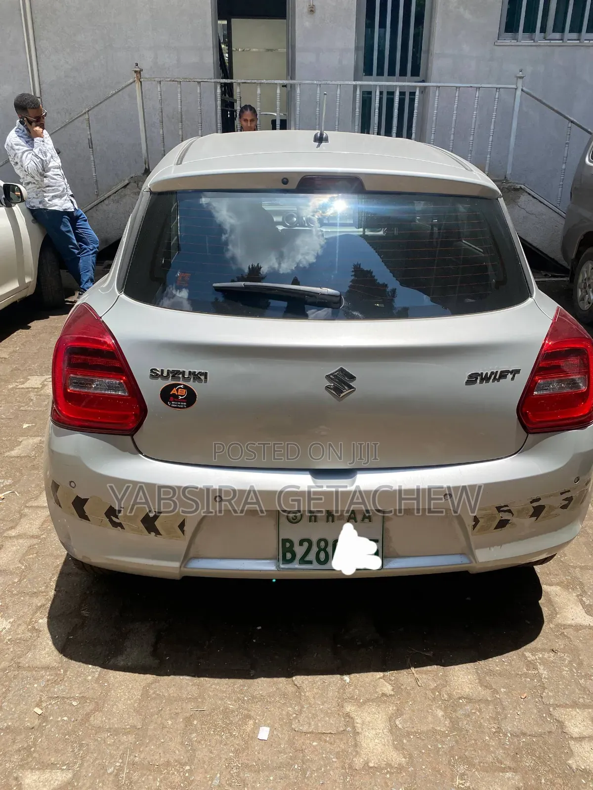 Suzuki Swift 2021 Silver