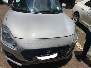 Suzuki Swift 2021 Silver