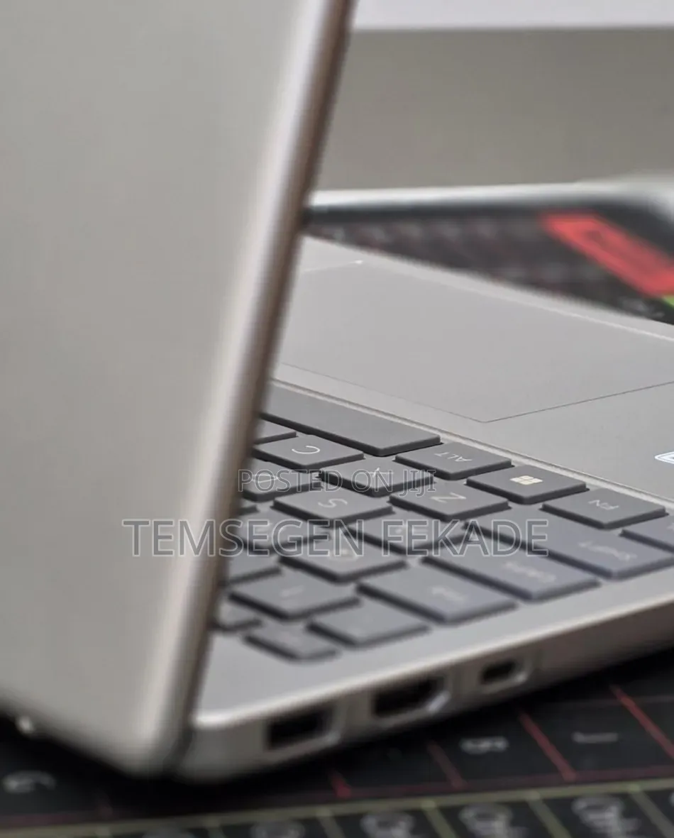 New Laptop HP Stream Notebook 16GB Intel Core i7 SSD 1T