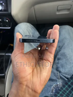 Apple iPhone 13 128 GB Black