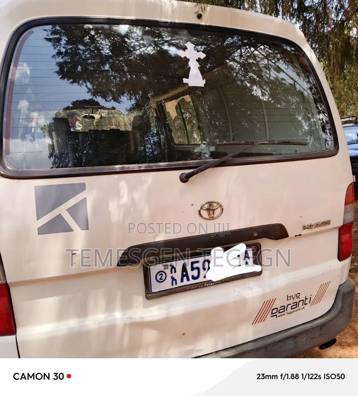 Toyota HiAce 2007 White