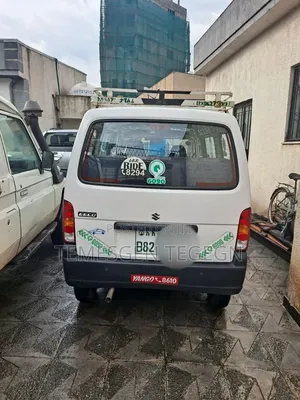 Suzuki Every 2024 White