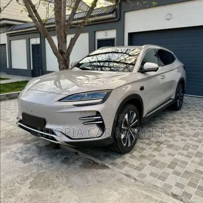 BYD Song Plus 2025 White