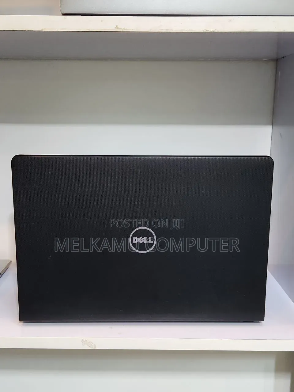 New Laptop Dell Vostro 1015 8GB Intel Core i5 HDD 500GB