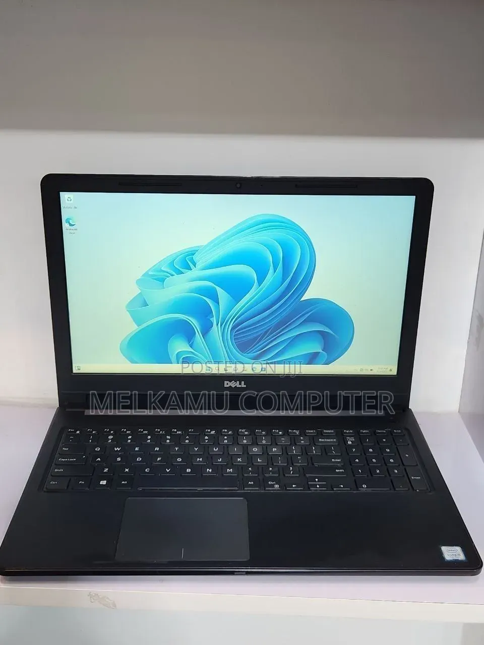 New Laptop Dell Vostro 1015 8GB Intel Core i5 HDD 500GB
