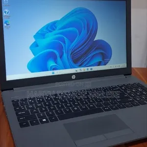 New Laptop HP Stream Notebook 8GB Intel Core i7 SSD 256GB