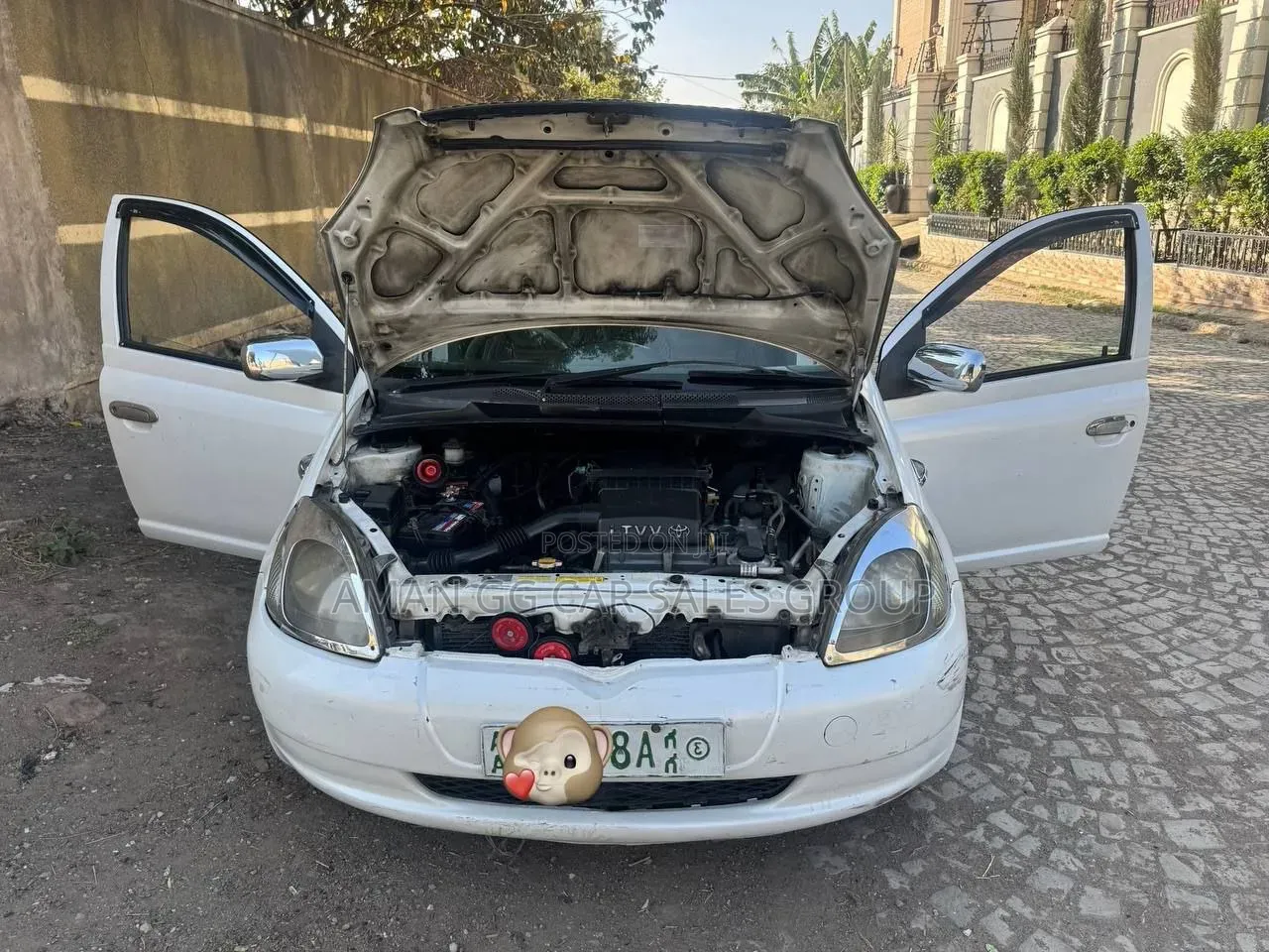 Toyota Vitz 2001 White