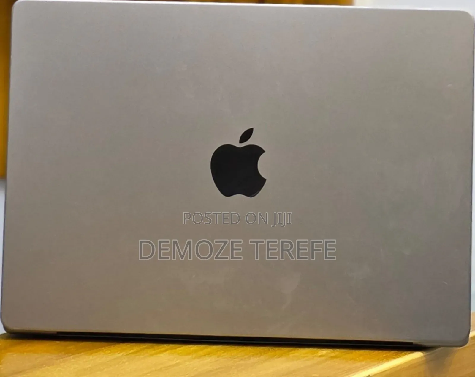 New Laptop Apple MacBook Pro M1 16GB Apple M1 Pro SSD 512GB