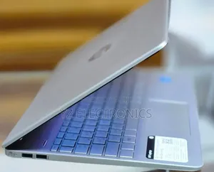 New Laptop HP Stream Notebook 8GB Intel Core i3 SSD 256GB