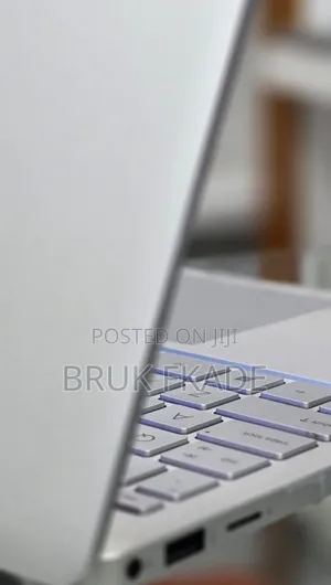 New Laptop HP Pavilion 14 16GB Intel Core i5 SSD 1T